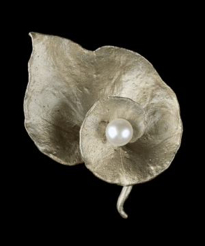 Spiral Geranium Brooch