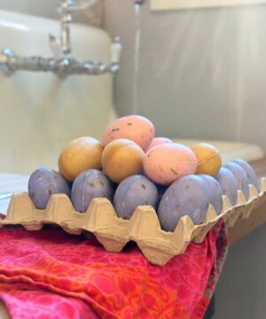 Egg Soap Pamplemousse w/ Peel